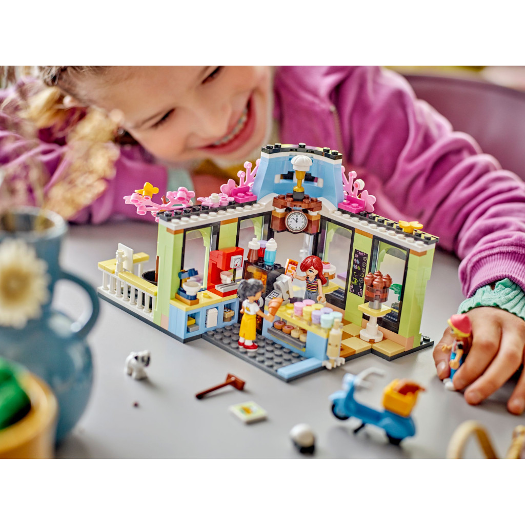 Конструктор LEGO Friends Кав'ярня Хартлейк-Сіті (42618) - зображення 10