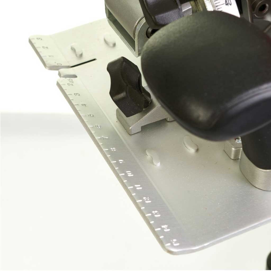 Дискова пила Milwaukee CS 85 SB, 2200Вт, 235 мм (4933451117) - изображение 7