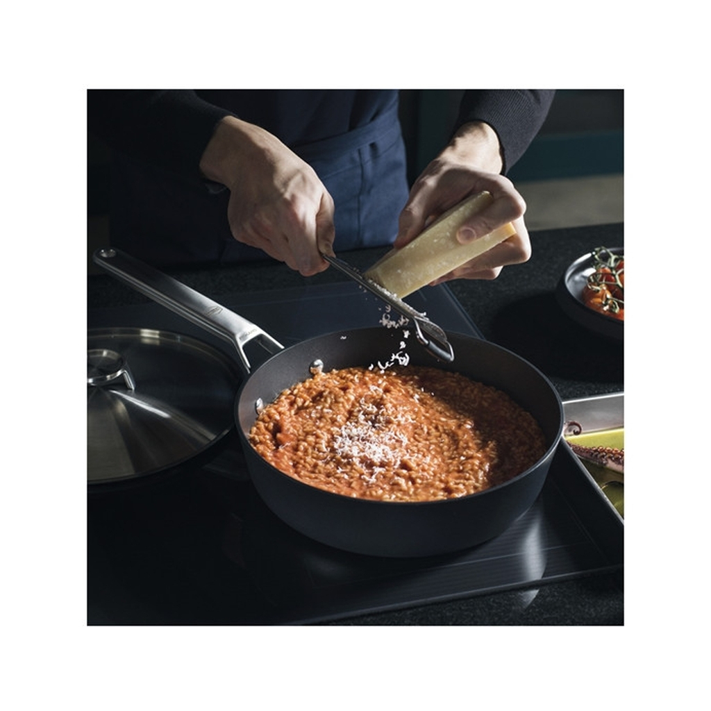 Сотейник Fiskars Taiten Optiheat з кришкою 26 см (1066949) - зображення 8