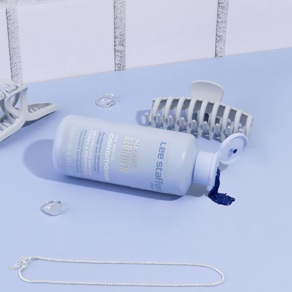 Кондиціонер для волосся Lee Stafford Bleach Blondes Ice White Conditioner 250 мл (5060282705630) - зображення 4