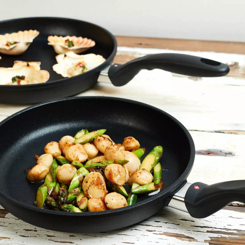 Набір сковорідок Swiss Diamond XD Induction 20 та 26 см (XD SET601i) - зображення 7