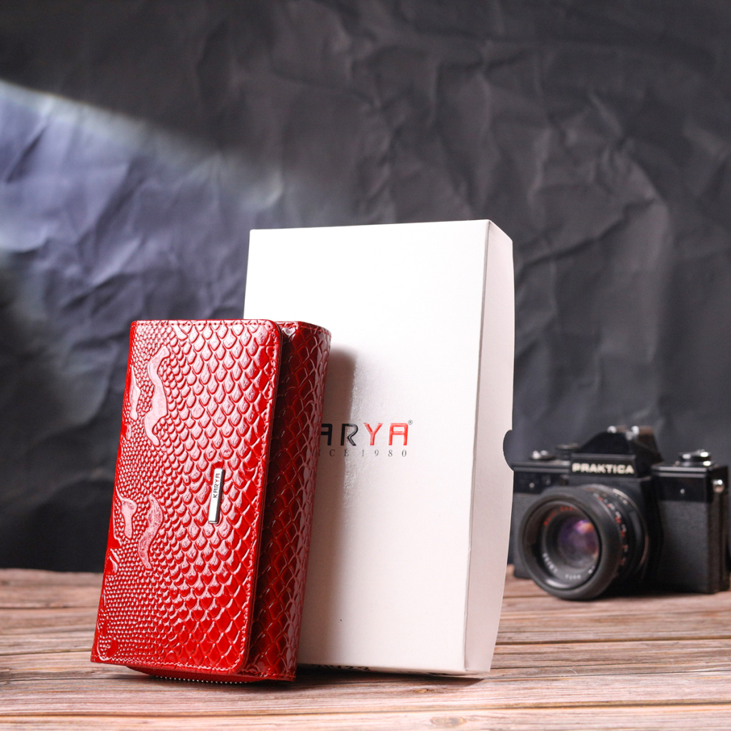 Портмоне Karya З лакованої фактурної шкіри Червоне (21428) - зображення 11