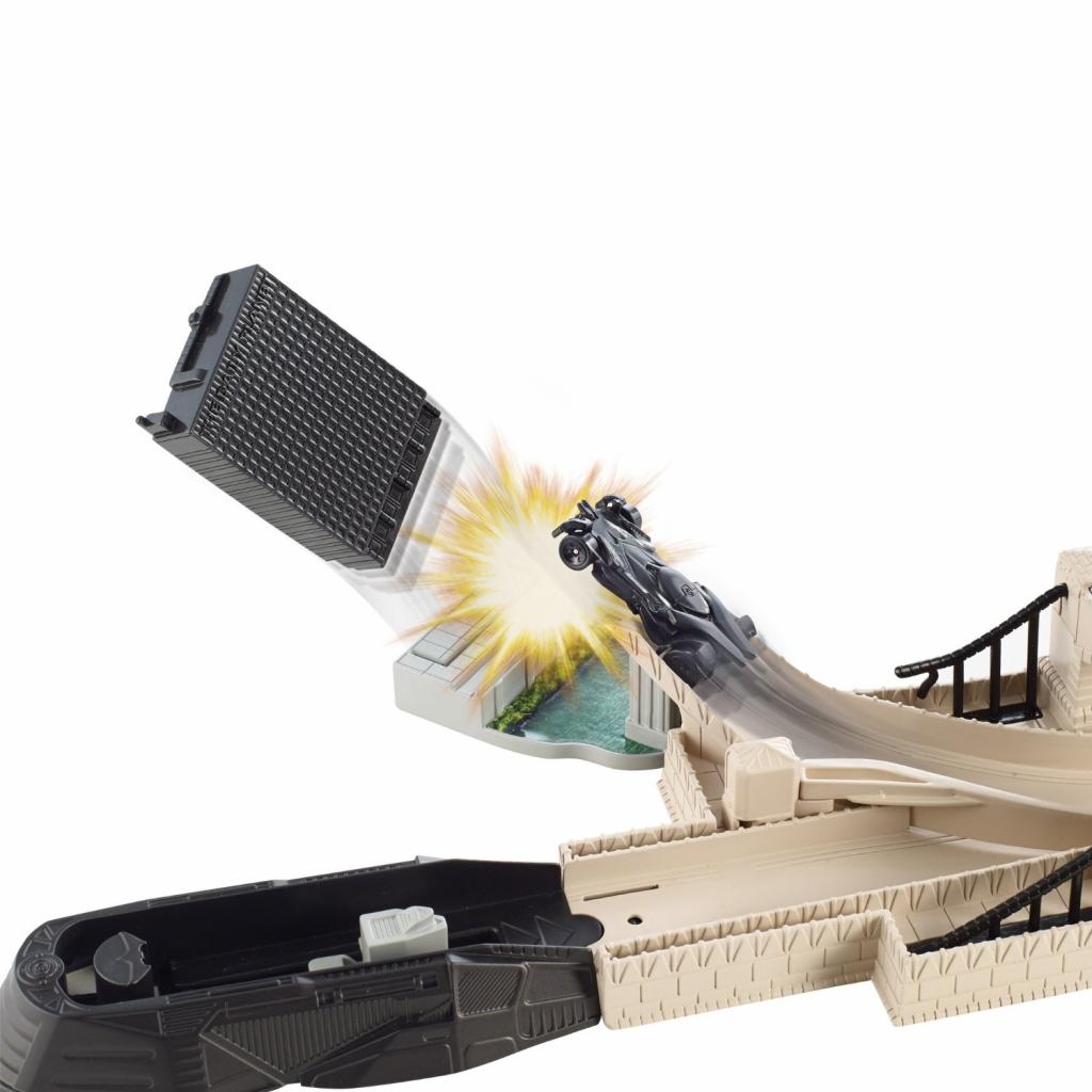 Автотрек Hot Wheels Битва героїв Бетмен проти Супермена (DJH61) - зображення 4