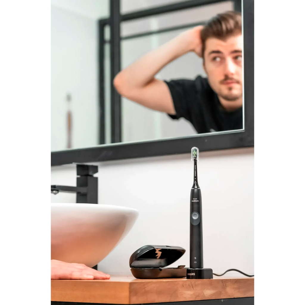 Електрична зубна щітка Philips HX6800/87 - зображення 5
