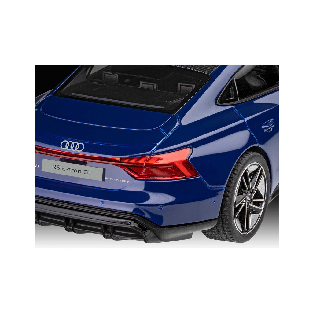 Збірна модель Revell Audi e-tron GT рівень 2, 1:24 (RVL-67698) - зображення 5