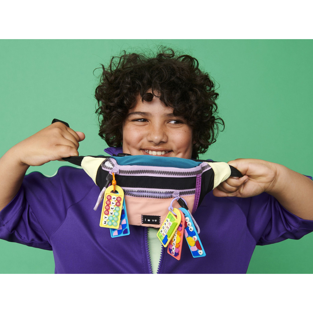 Конструктор LEGO DOTS Великий набір бирок для сумок: написи 228 деталей (41949) - зображення 5