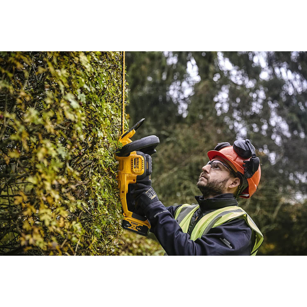 Кущоріз DeWALT 18 В, 5Ah, довжина ножа 55 см, діаметр гілок 25 мм (DCMHT563P1) - зображення 5