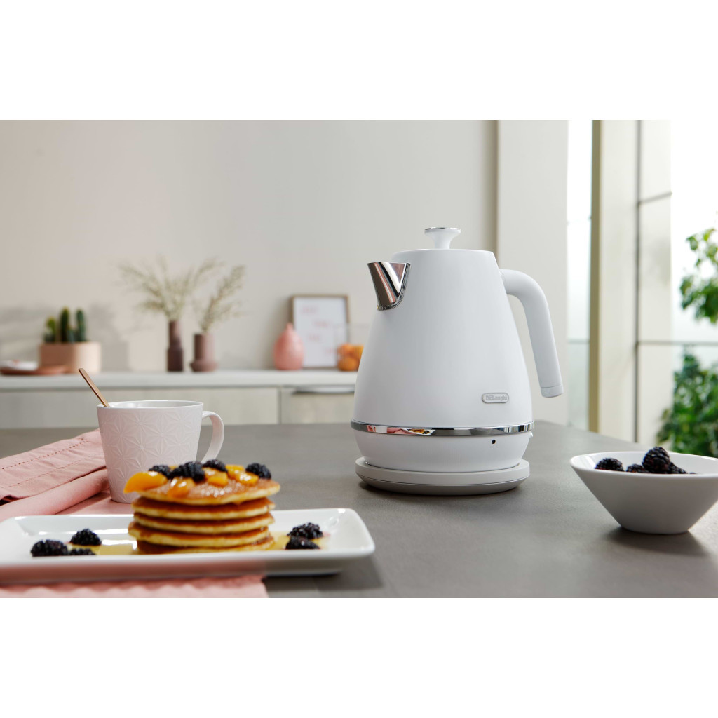 Електрочайник DeLonghi KBIN 2001 W (KBIN2001W) - зображення 3