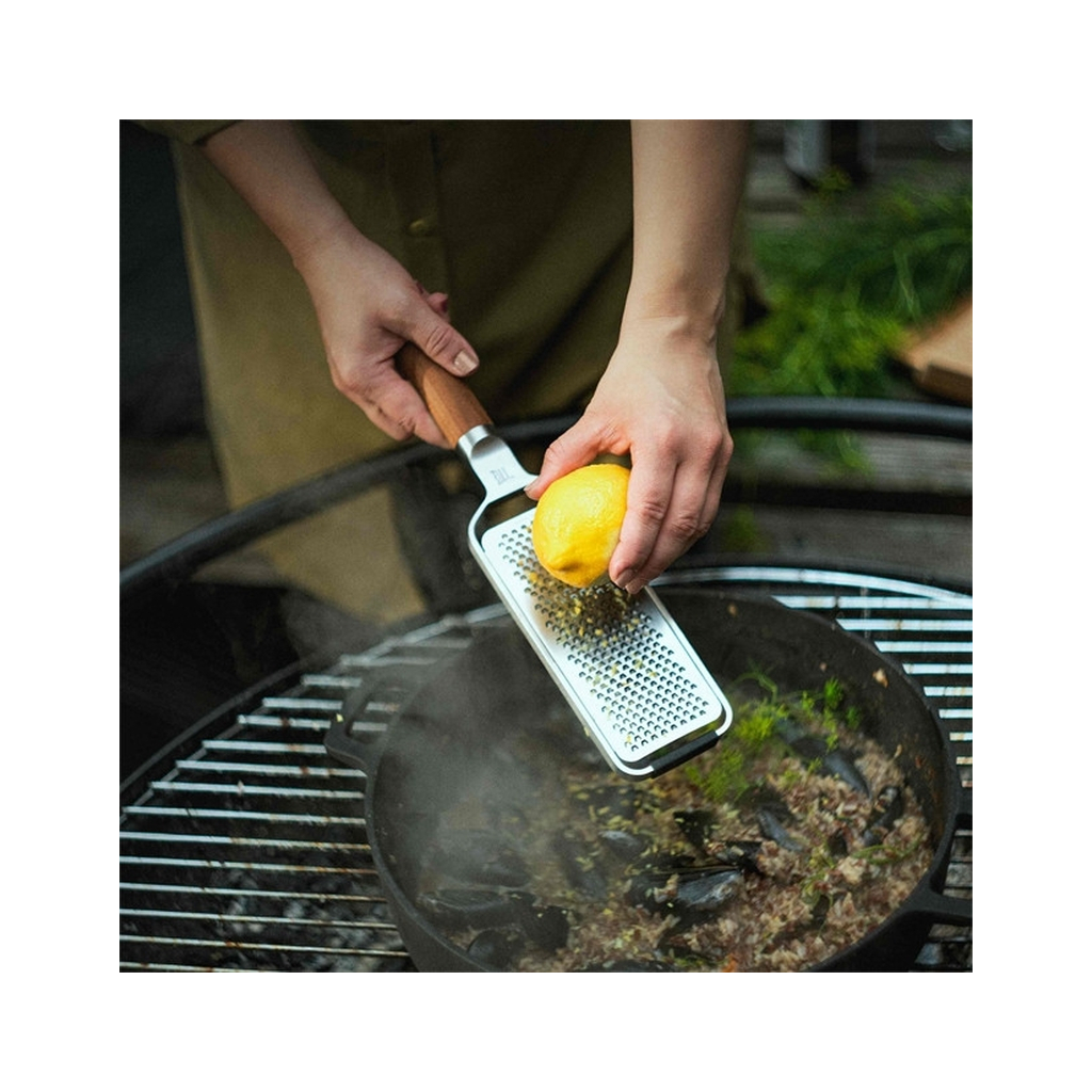 Терка Fiskars Norden дрібна (1065245) - зображення 6