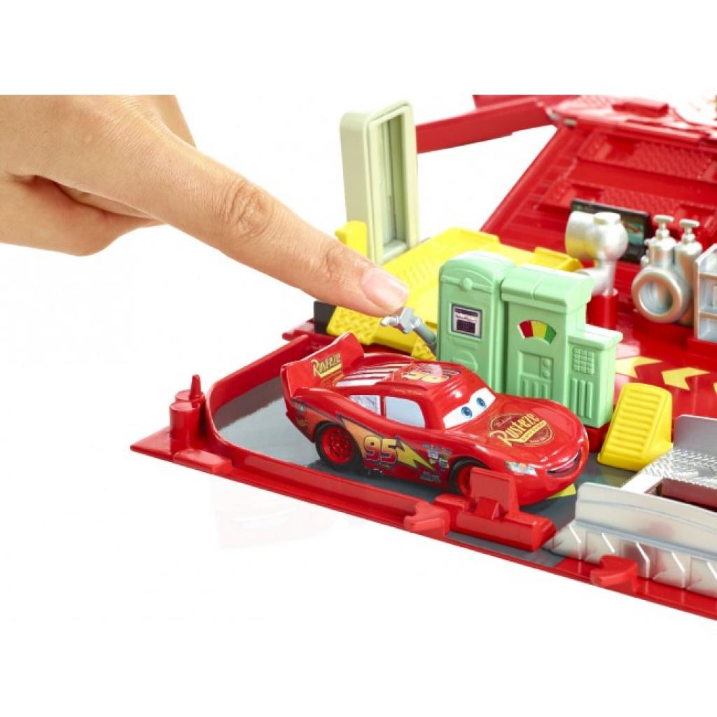 Машина Hot Wheels Трейлер Мак серии Дай пять из м/ф Тачки (DKV46) - зображення 6