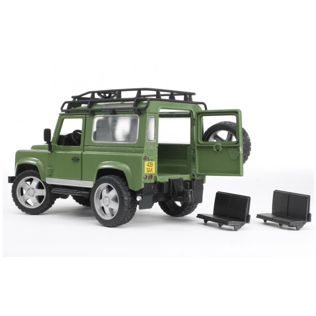 Спецтехніка Bruder джип Land Rover Defender М1:16 (02590) - зображення 6