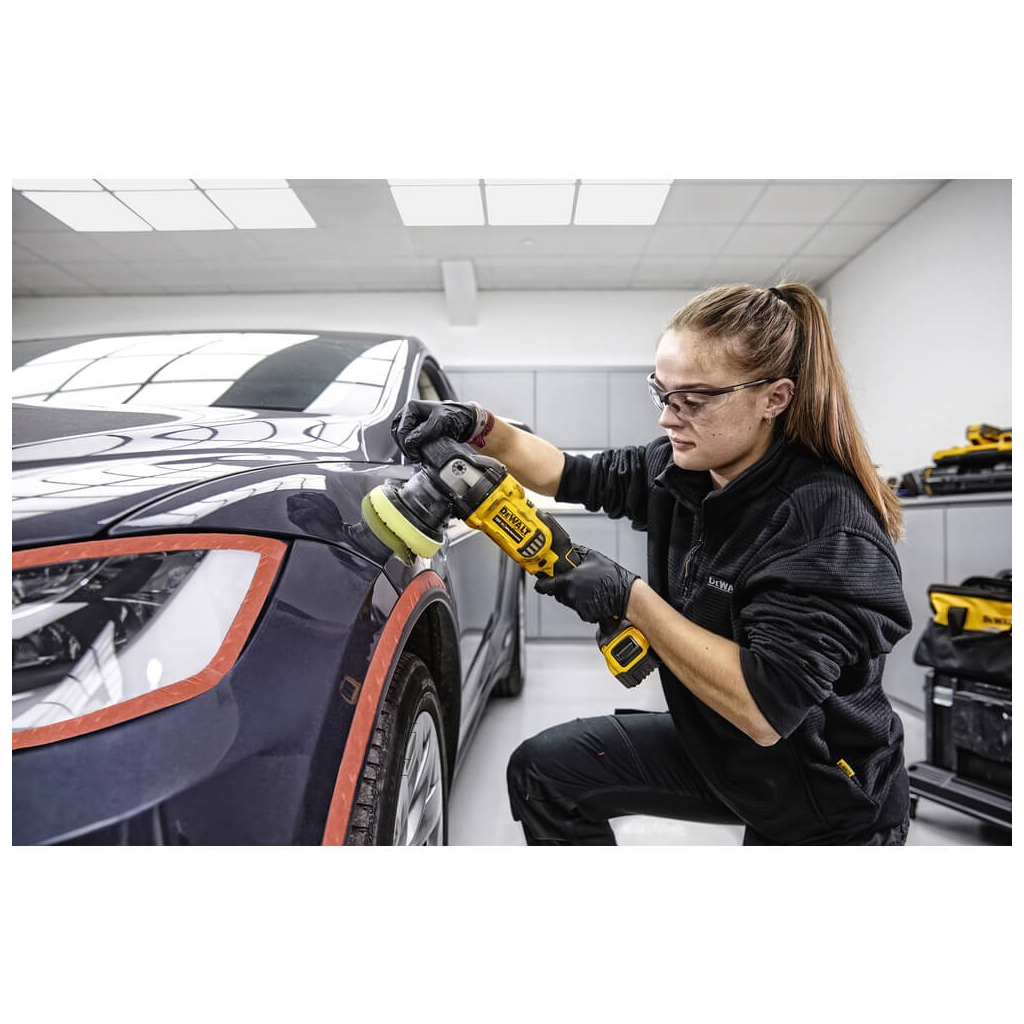 Шліфувальна машина DeWALT полірувальна 18В XR Li-Ion, 2x5Ah, кейс TSTAK (DCM848P2) - зображення 6