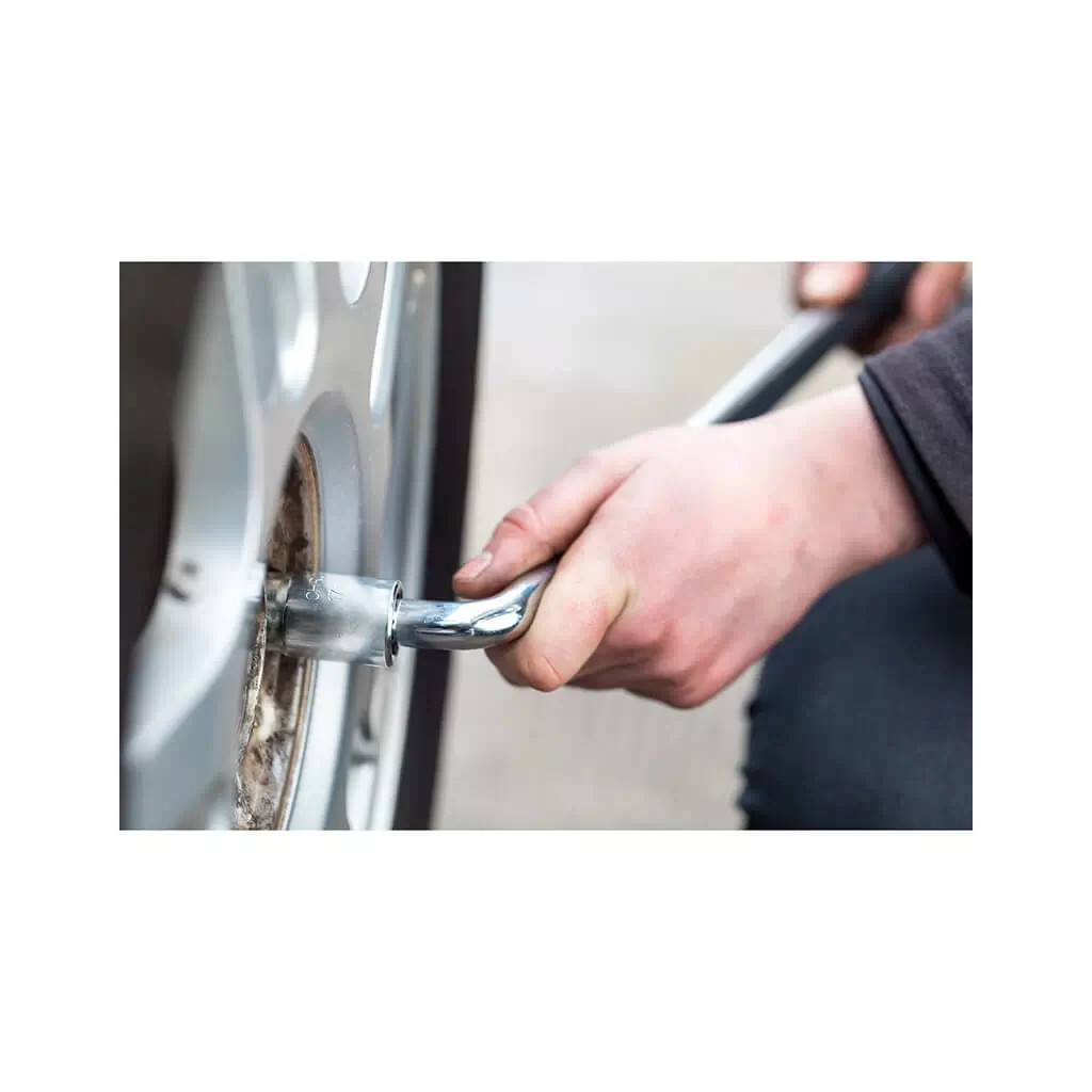 Ключ Stanley телескопічний для заміни коліс, головки 17/19 мм та 21/23 мм. (STHT80890-0) - зображення 6