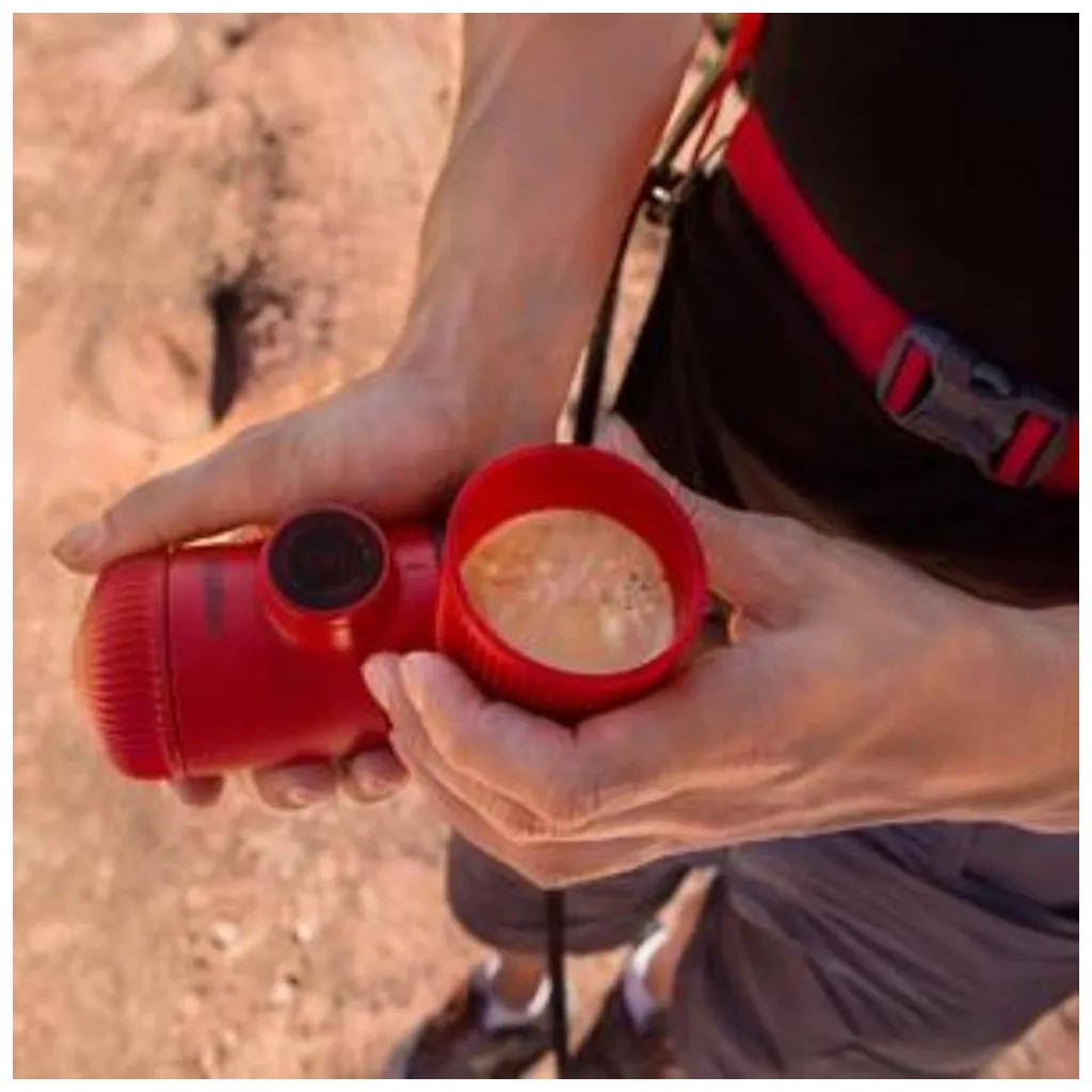 Кавоварка кемпінгова Wacaco Nanopresso з чохлом червона (WNANORED) - изображение 6