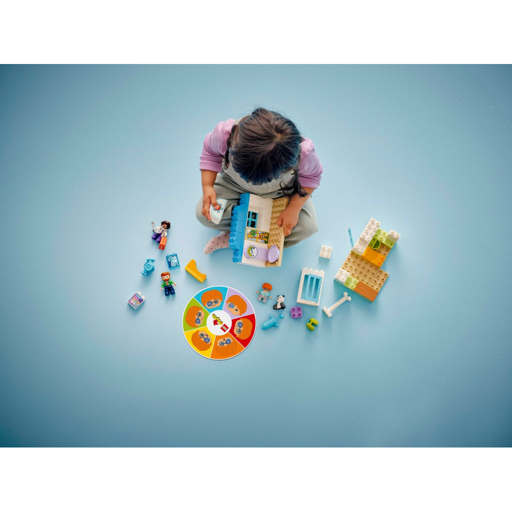 Конструктор LEGO DUPLO Town Уперше: візит до лікаря (10449) - зображення 9