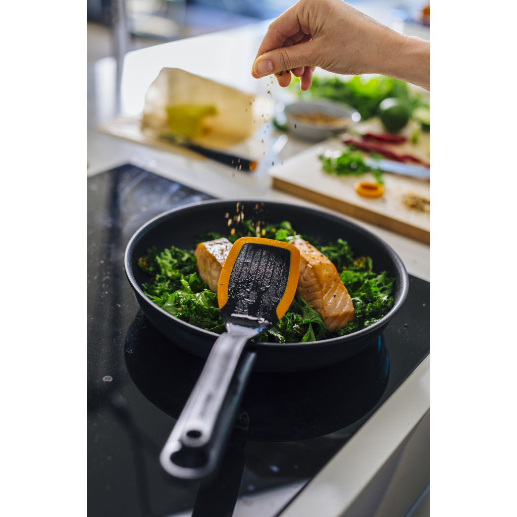 Лопатка кухонна Fiskars Functional Form, 37.3см, пластик, силікон, чорна (1027300) - зображення 2