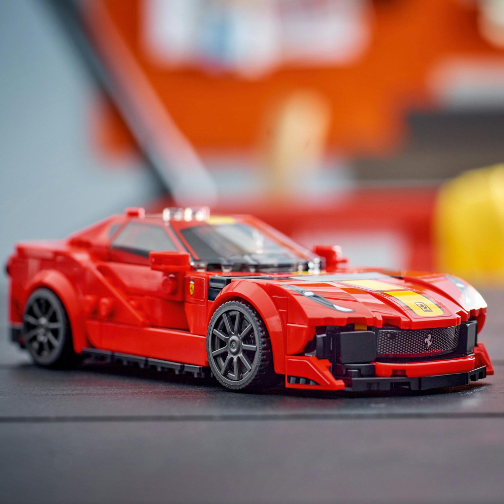 Конструктор LEGO Speed Champions Ferrari 812 Competizione 261 деталь (76914) - зображення 8