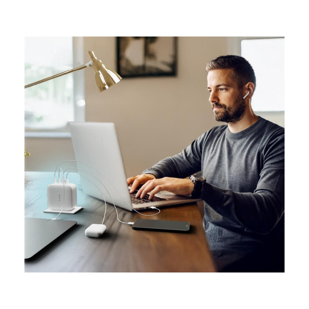 Зарядний пристрій D-Link 3xUSB-C + 1xUSB PD140W GaN white (DCF-141) - зображення 5