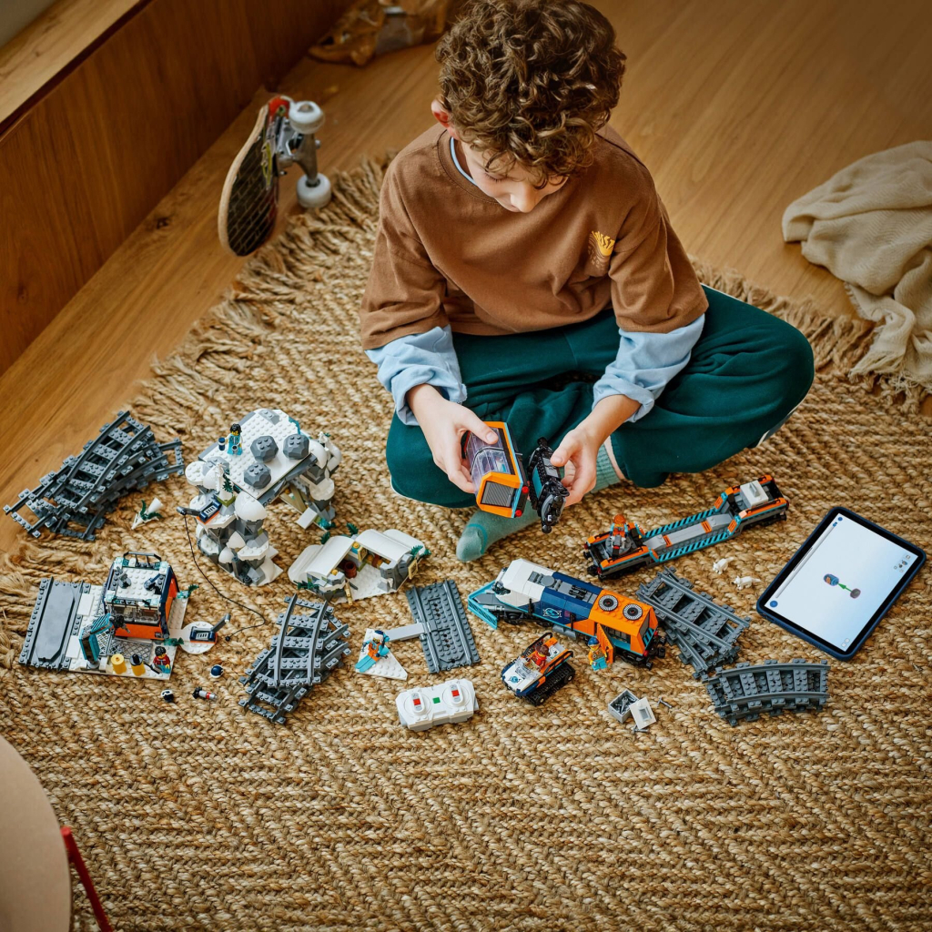 Конструктор LEGO City Арктичний дослідний експрес (60470) - зображення 9