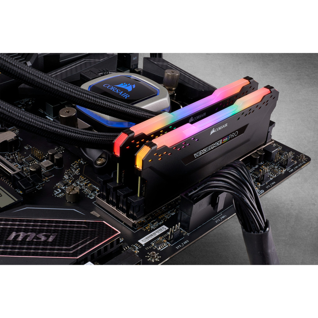 Модуль пам'яті для комп'ютера DDR4 16GB (2x8GB) 3600 MHz Vengeance RGB PRO Corsair (CMW16GX4M2Z3600C18) - зображення 4