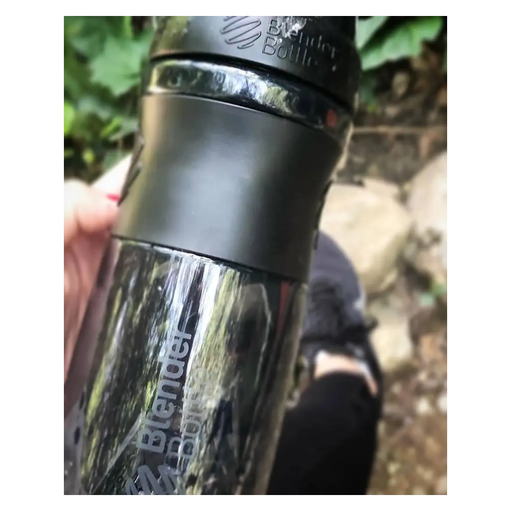 Шейкер спортивний BlenderBottle SportMixer Flip 28oz/820ml Black (SM 28oz Black) - зображення 10