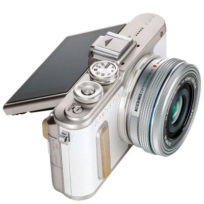 Цифровий фотоапарат Olympus E-PL8 14-42 mm Pancake Zoom Kit white/silver (V205082WE000) - зображення 6