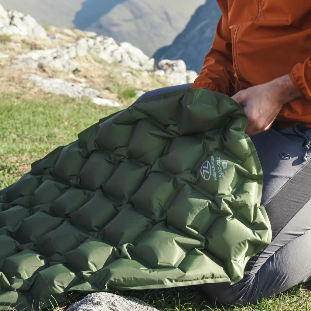 Туристичний килимок Highlander Nap-Pak Inflatable Sleeping Mat XL 5 cm Olive (AIR073-OG) (930483) - зображення 8