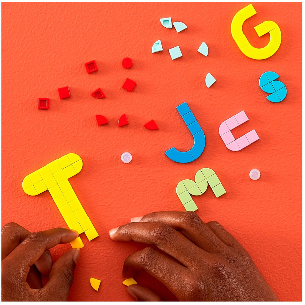 Конструктор LEGO DOTS Великий набір тайлів: літери 722 деталі (41950) - зображення 8