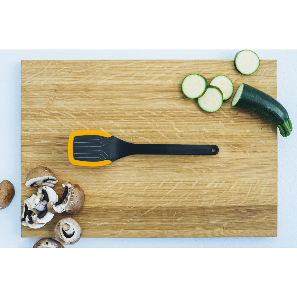 Лопатка кухонна Fiskars Functional Form, 37.3см, пластик, силікон, чорна (1027300) - зображення 3