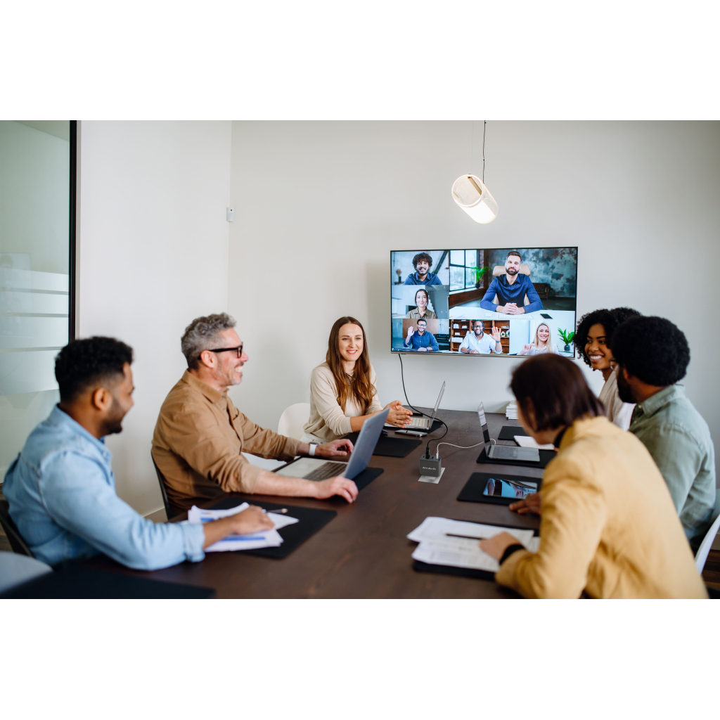 Зарядний пристрій AVerMedia GC313 CORE GO 100W 2хUSB-С 1хUSB-A 1xHDMI black (40AAGC313AWN) - зображення 2