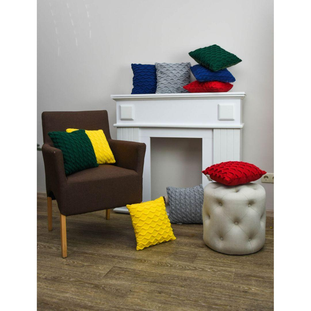 Подушка Прованс в'язана декоративна Коси червона 33х33 см (027419) - зображення 4