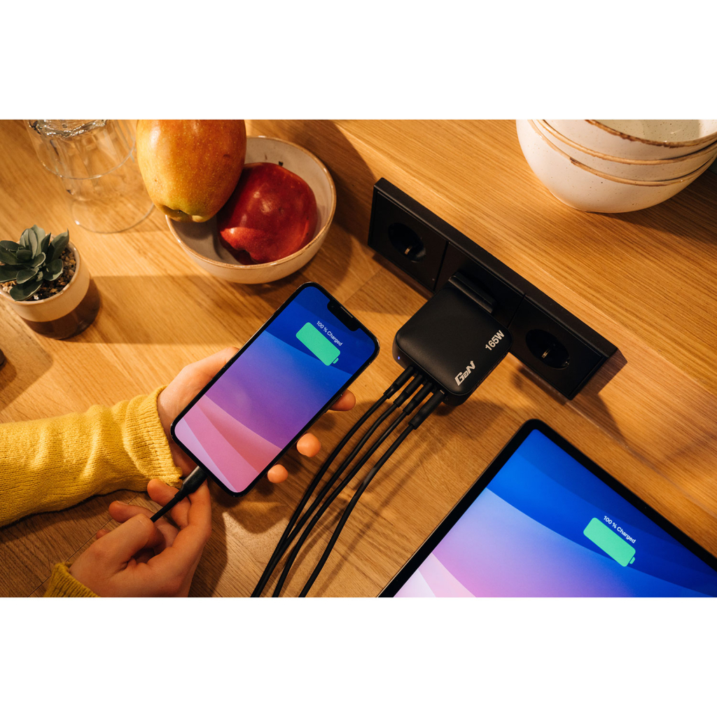 Зарядний пристрій Verbatim MiniGaN 165 W 4 ports (3xUSB-C/1xUSB-A) (32216) - зображення 6