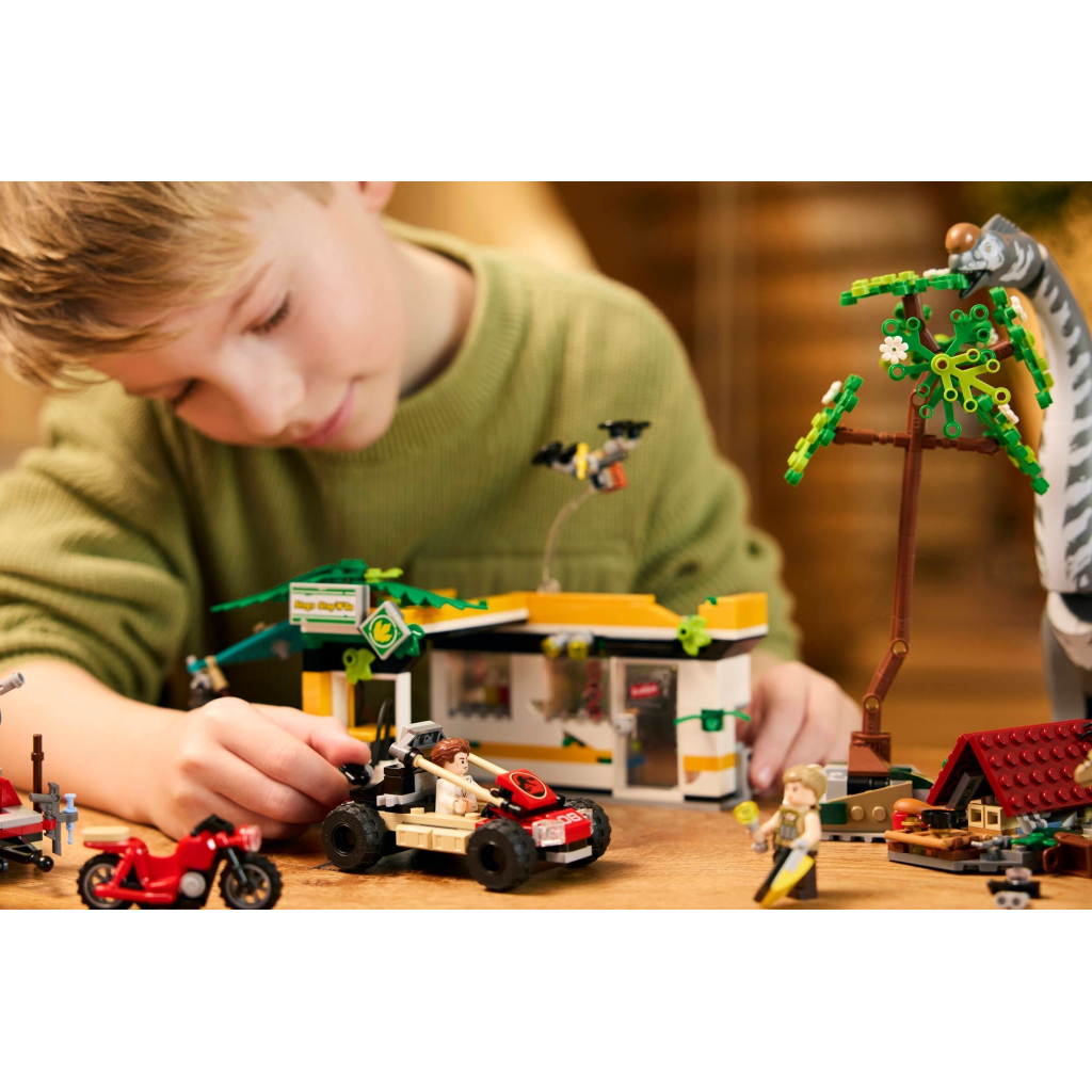Конструктор LEGO Jurassic World Місія з відстеження раптора і титанозавра (76973) - зображення 9
