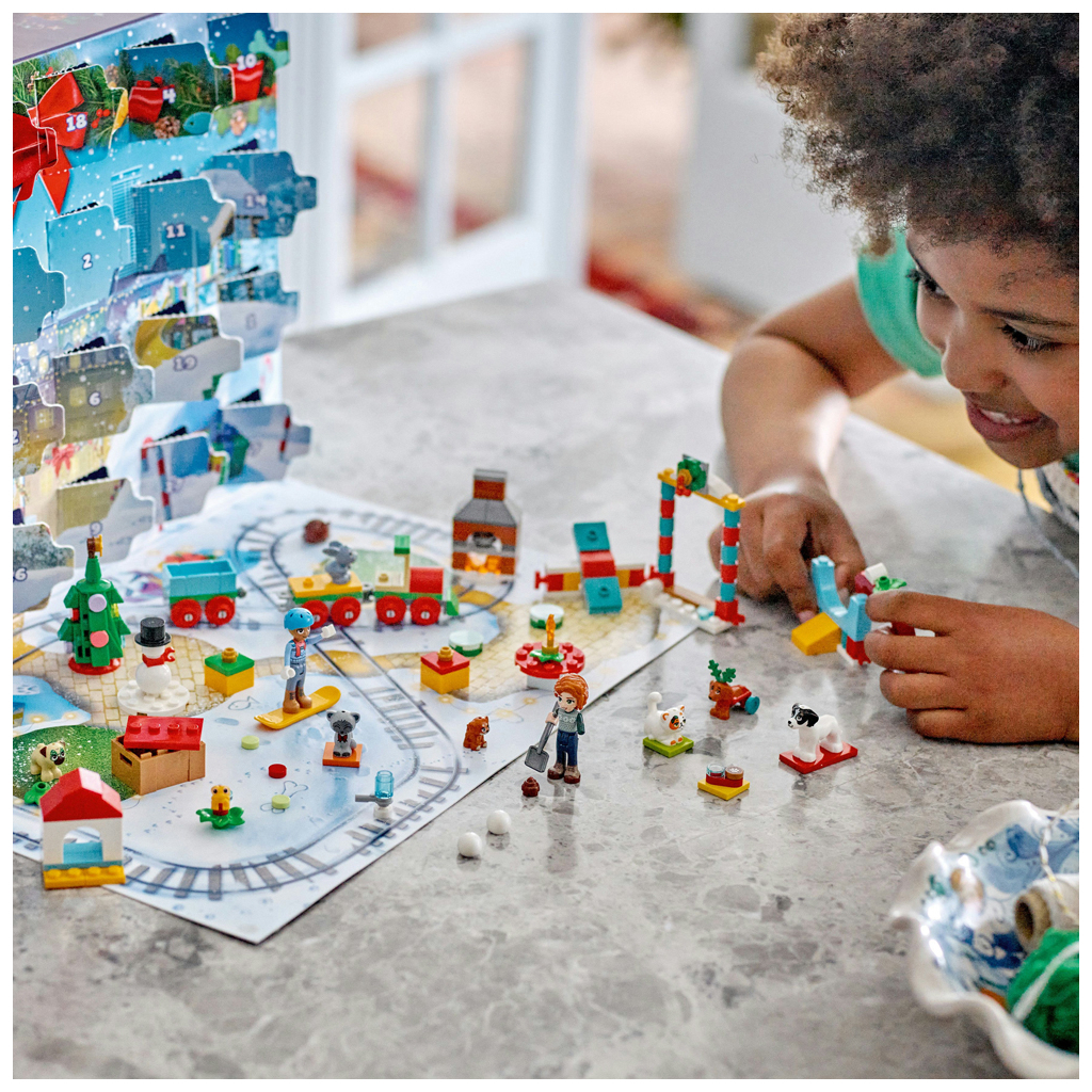 Конструктор LEGO Friends Новорічний календар на 2023 рік 231 деталь (41758-) - зображення 6