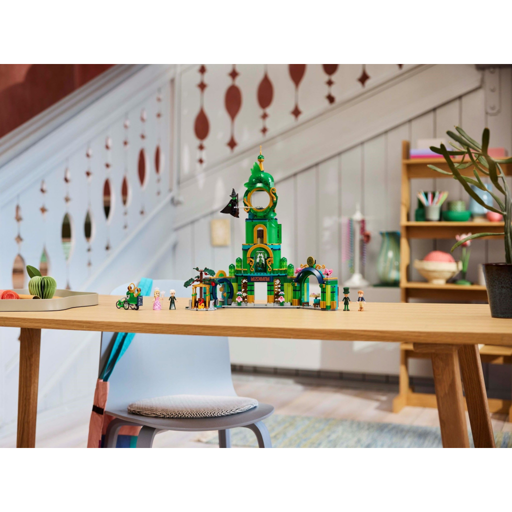 Конструктор LEGO Wicked Ласкаво просимо до Смарагдового міста 945 деталей (75684) - зображення 12