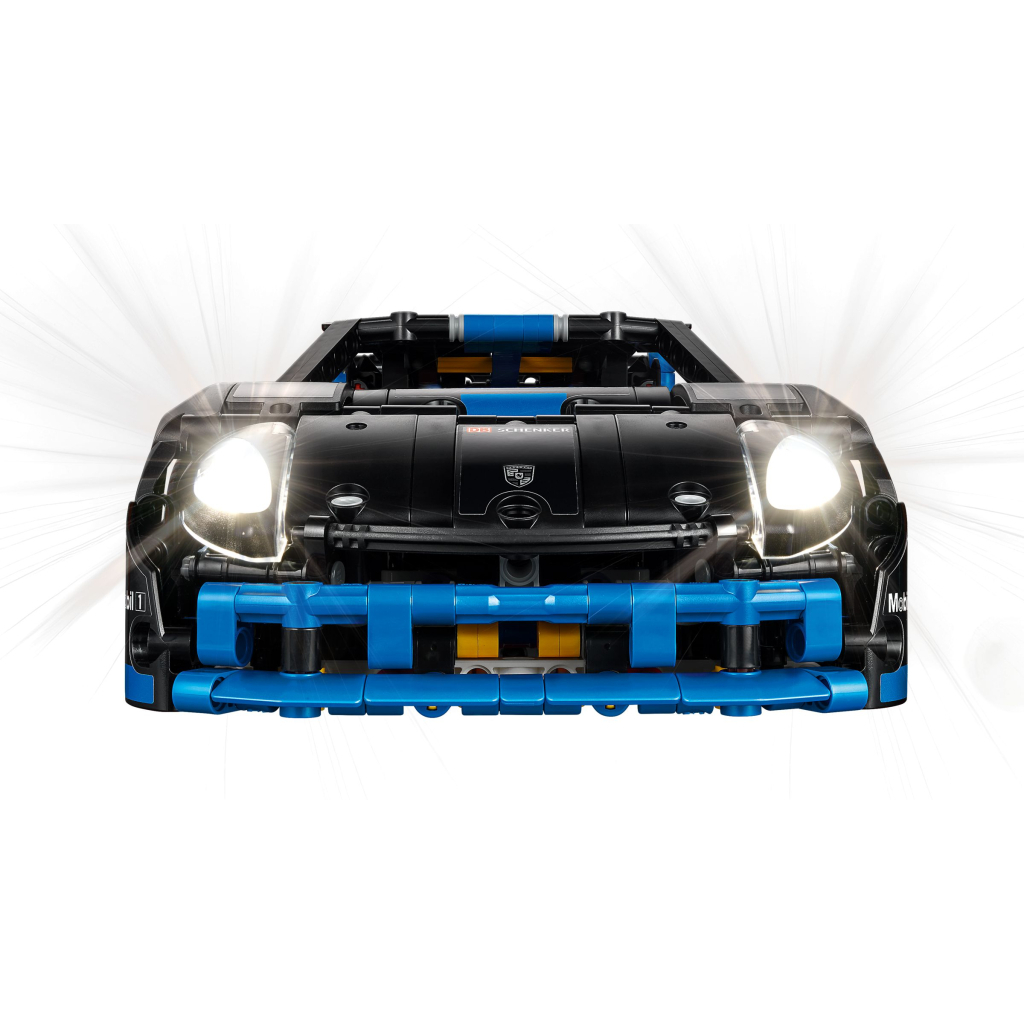 Конструктор LEGO Technic Автомобіль для перегонів Porsche GT4 e-Performance (42176) - зображення 4