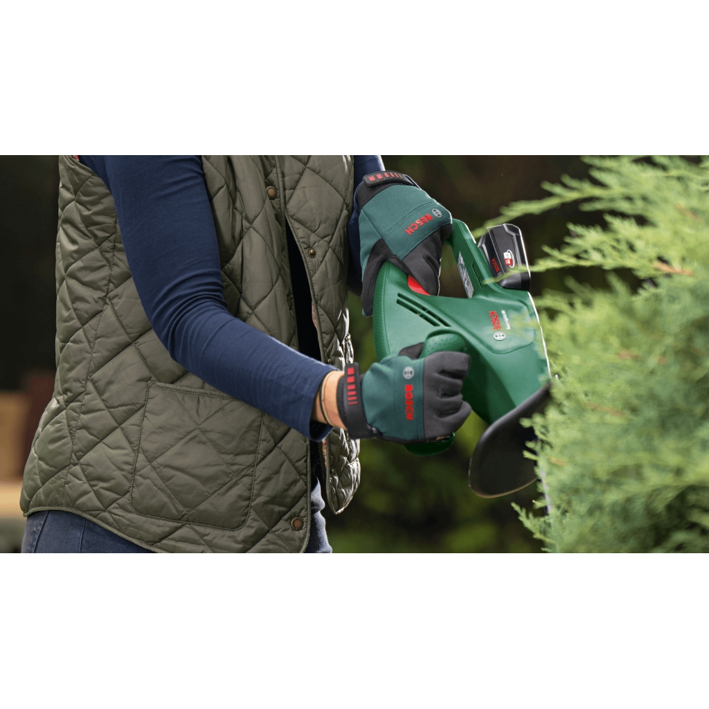 Кущоріз Bosch акумуляторний EasyHedgeCut EasyHedgeCut 18-45 18V, 2Ah, лезо 45см, крок різу 15мм (0.600.849.H02) - зображення 4