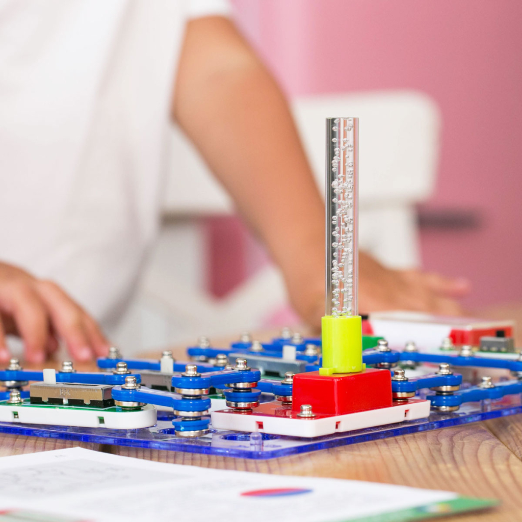 Конструктор DOKA електронний Світло та колір RGB (D70700) - зображення 5