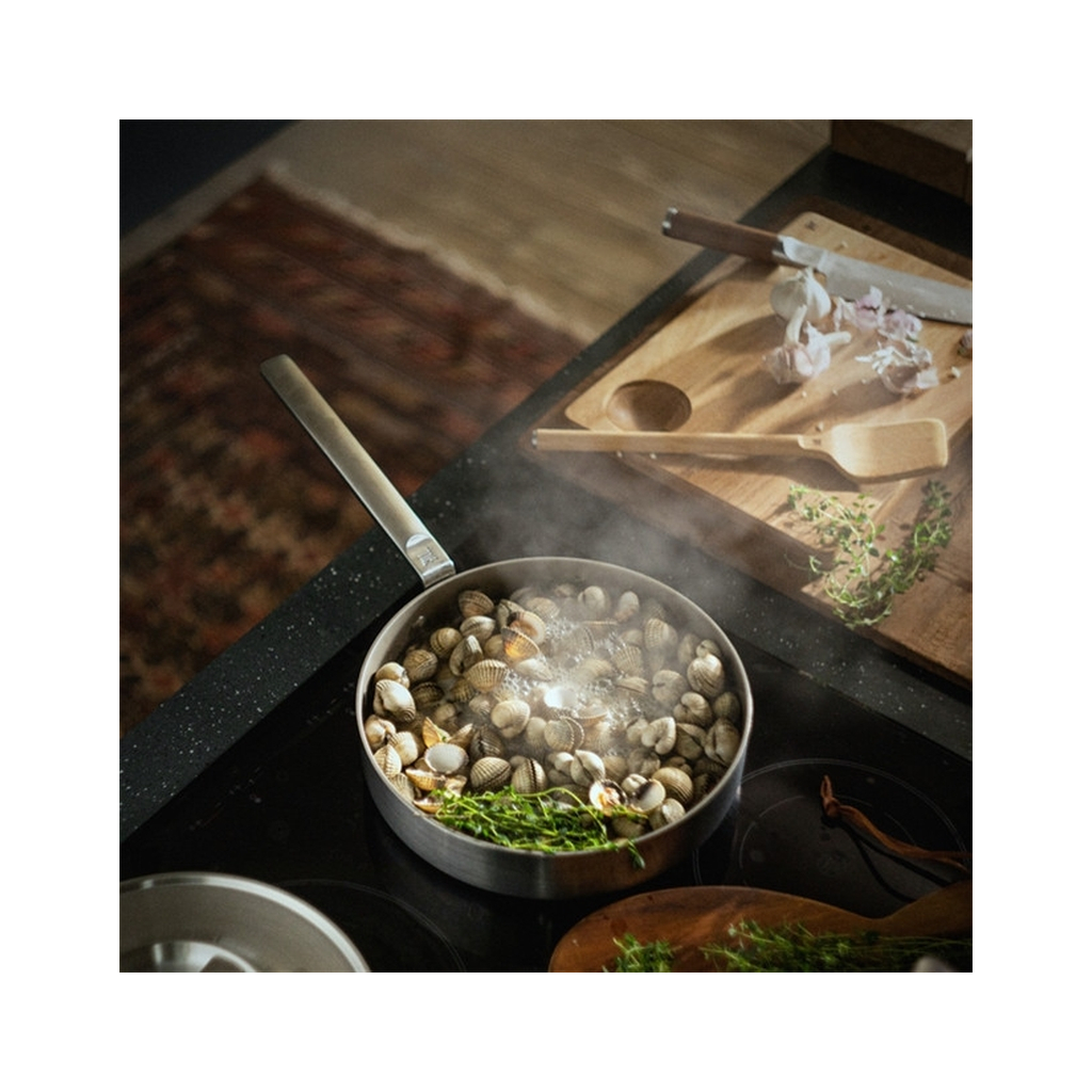 Сотейник Fiskars Norden з кришкою 26 см (1067634) - зображення 6