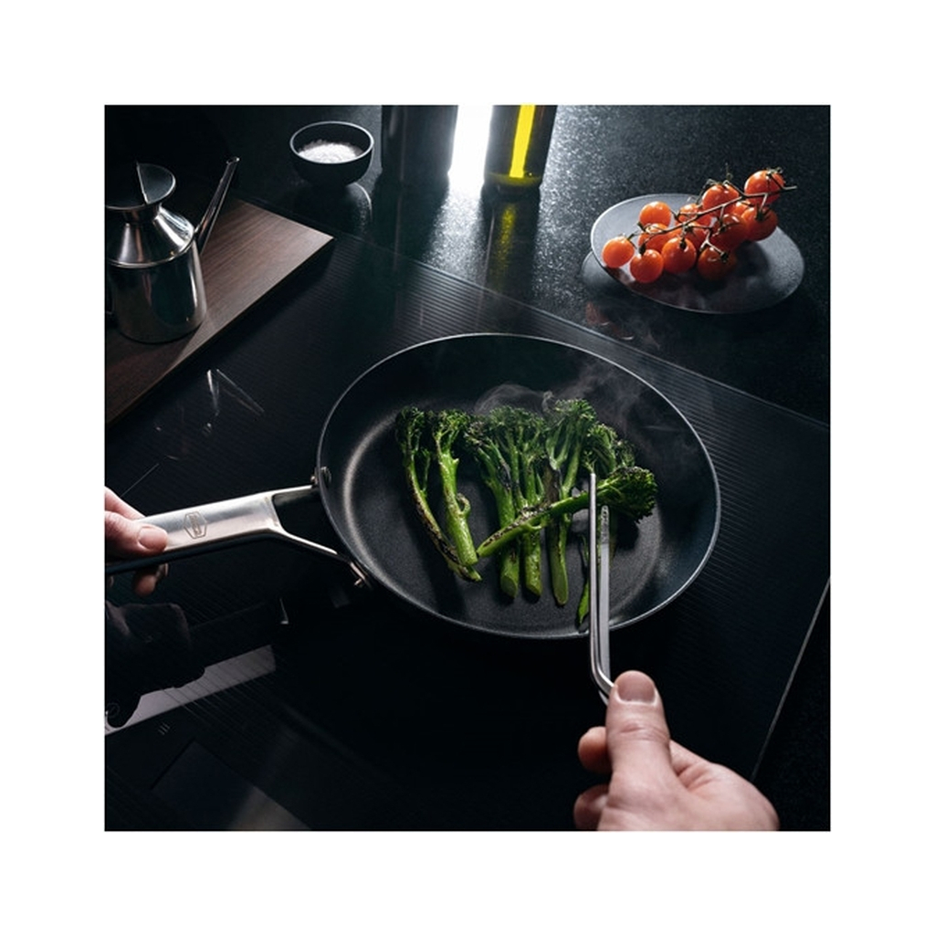 Сковорода Fiskars Taiten Optiheat 24 см (1066946) - зображення 6