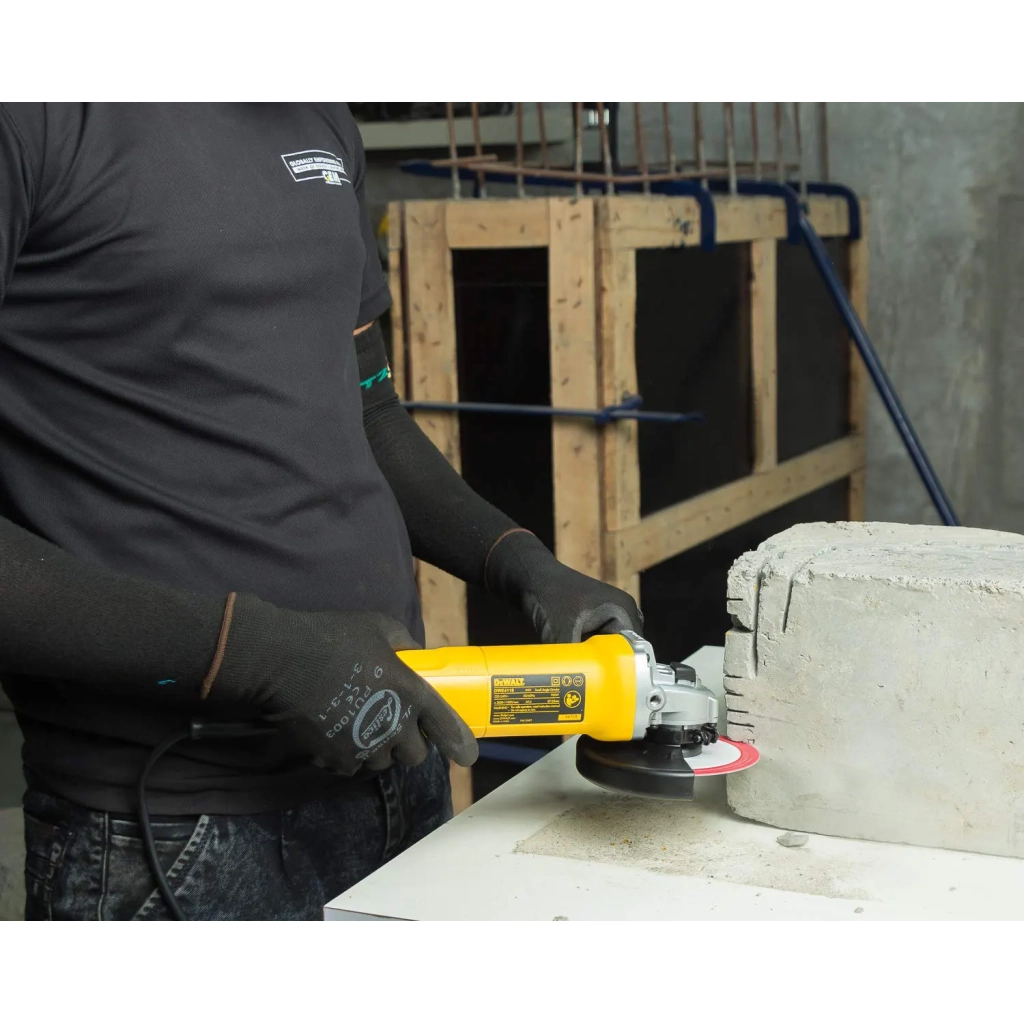 Шліфувальна машина DeWALT 950 Вт, 3000-11000 об/хв, D=125 мм (DWE4119) - зображення 9