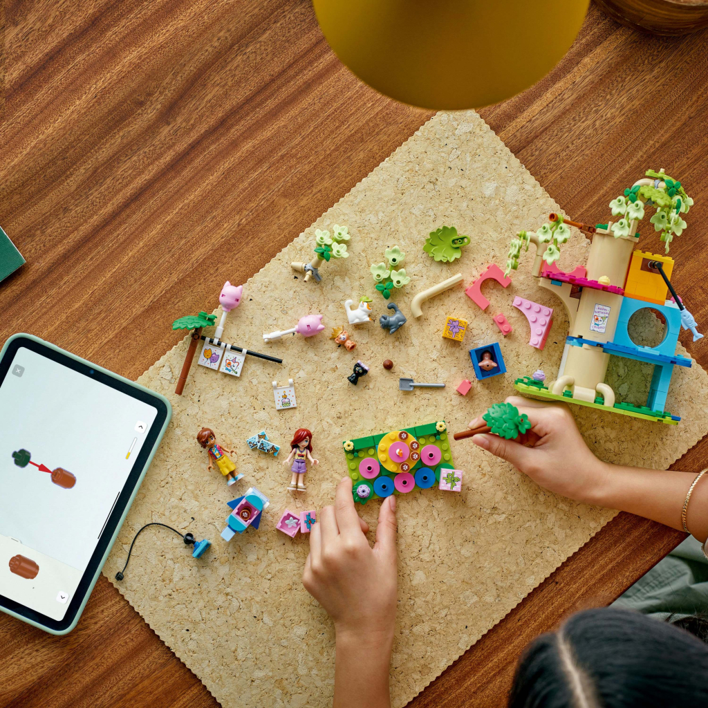 Конструктор LEGO Friends День народження кота та будинок на дереві (42666) - зображення 7