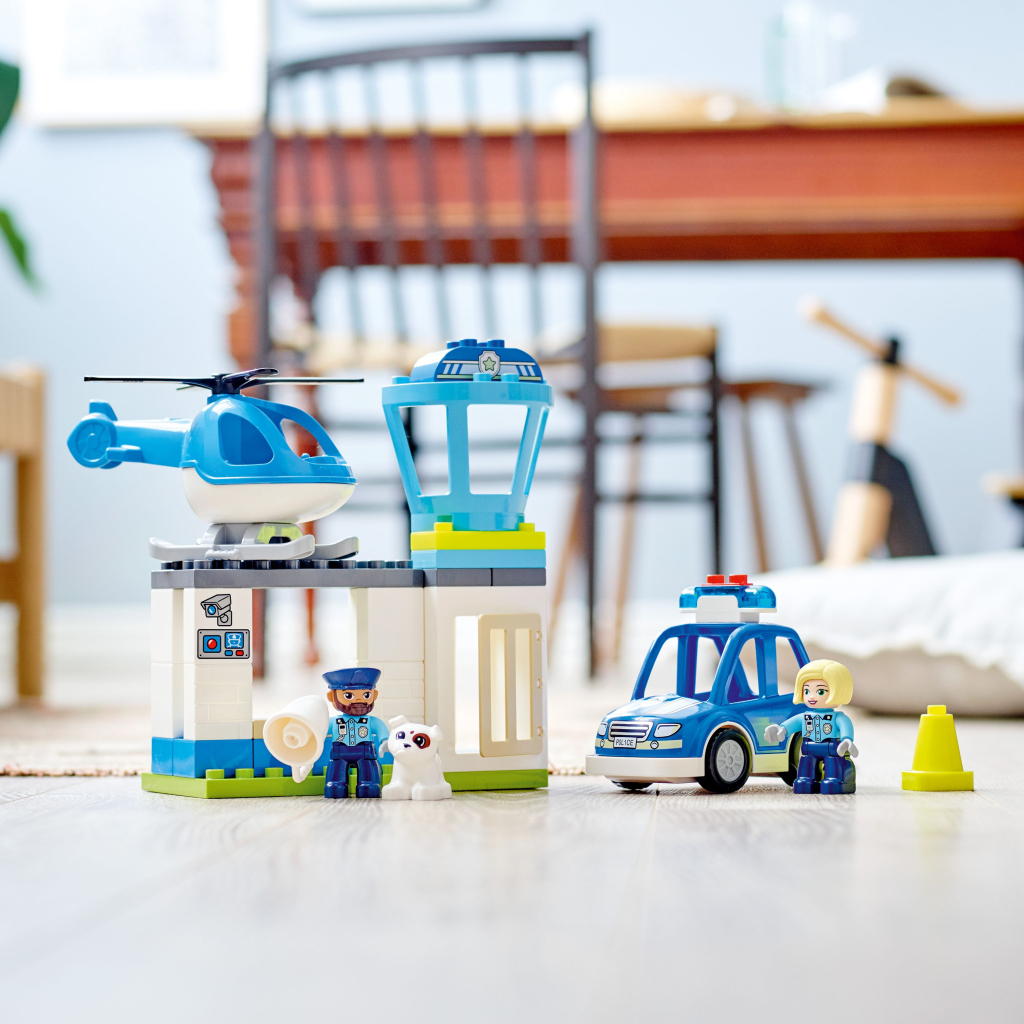 Конструктор LEGO DUPLO Town Поліцейська ділянка та вертоліт 40 деталей (10959) - зображення 5
