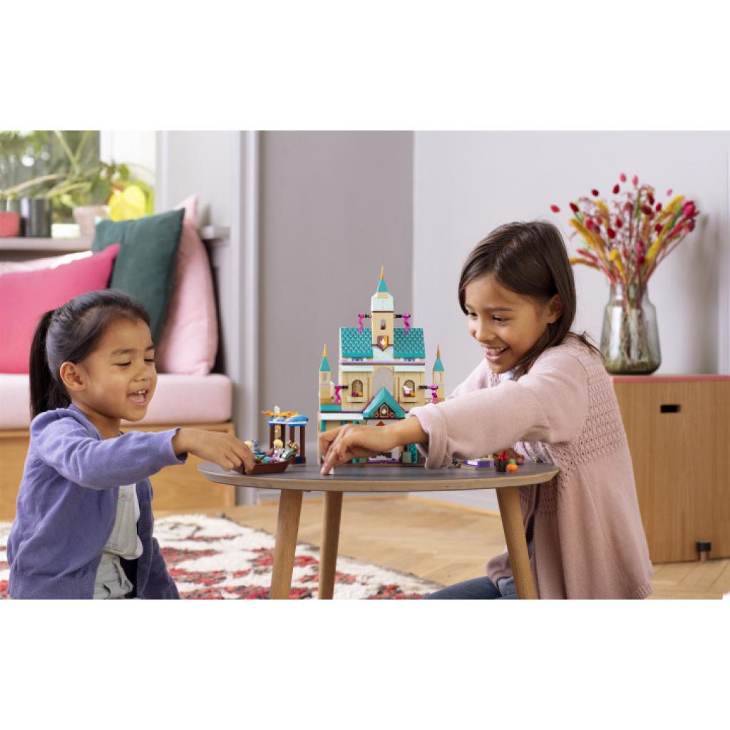 Конструктор LEGO Disney Princess Frozen 2 Село в Еренделі 521 деталь (41167) - зображення 4