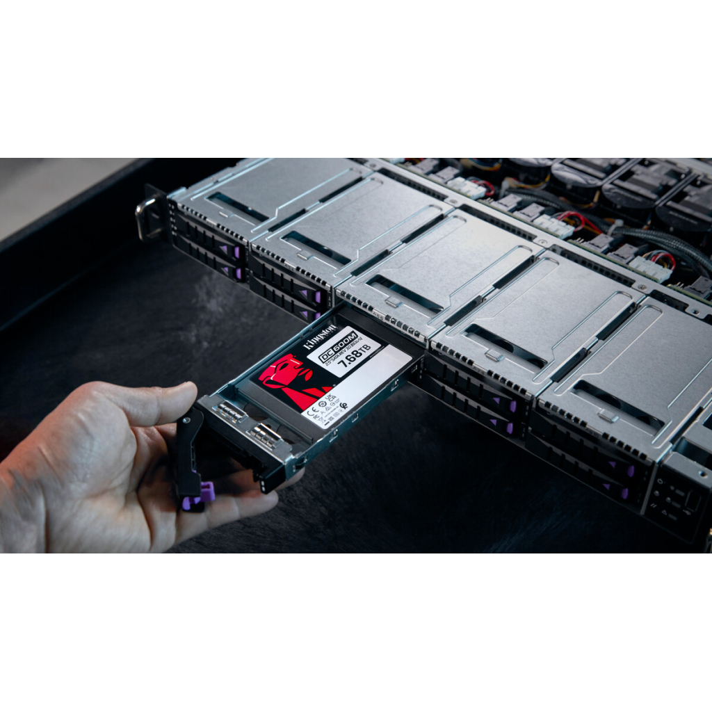 Накопичувач SSD 2.5" 7.68TB Kingston (SEDC600M/7680G) - зображення 6