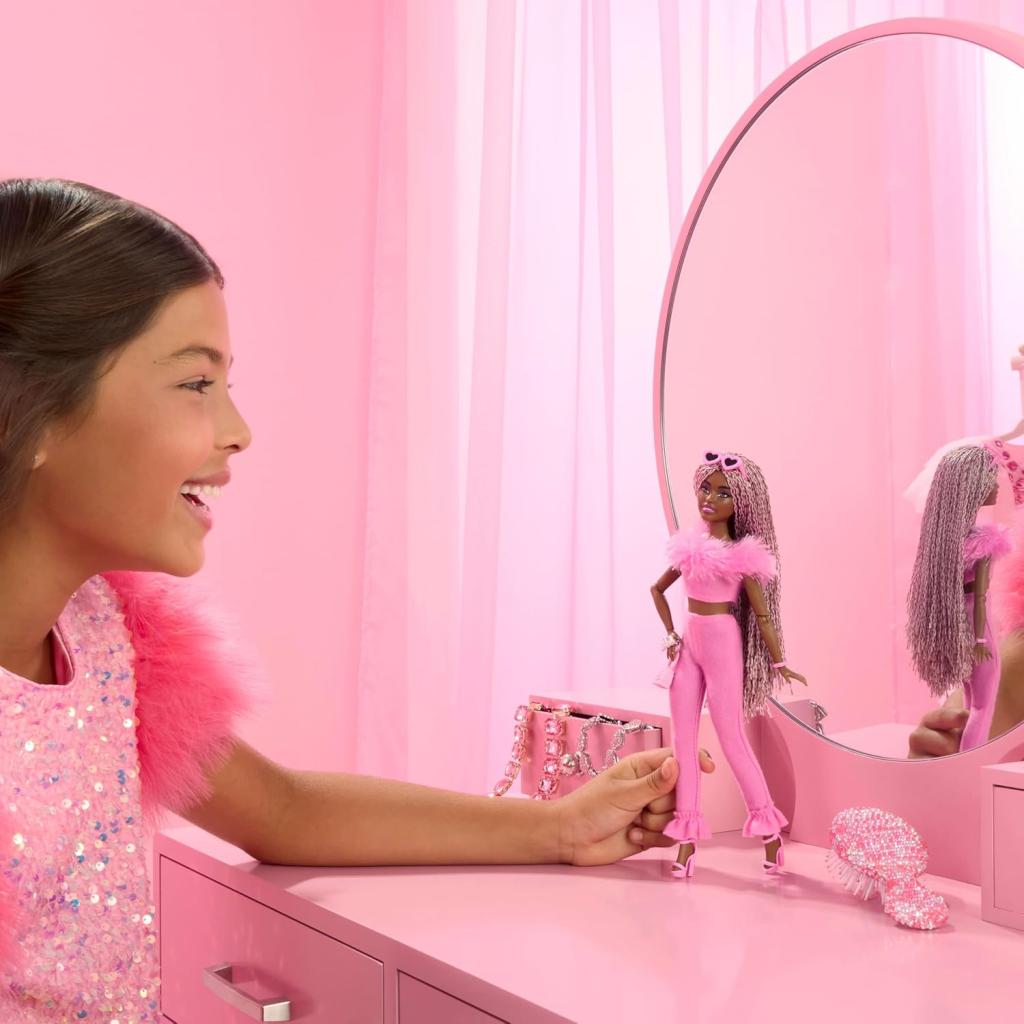 Лялька Barbie Barbiecore модниця у костюмі з пір'ям (HYV28) - зображення 6