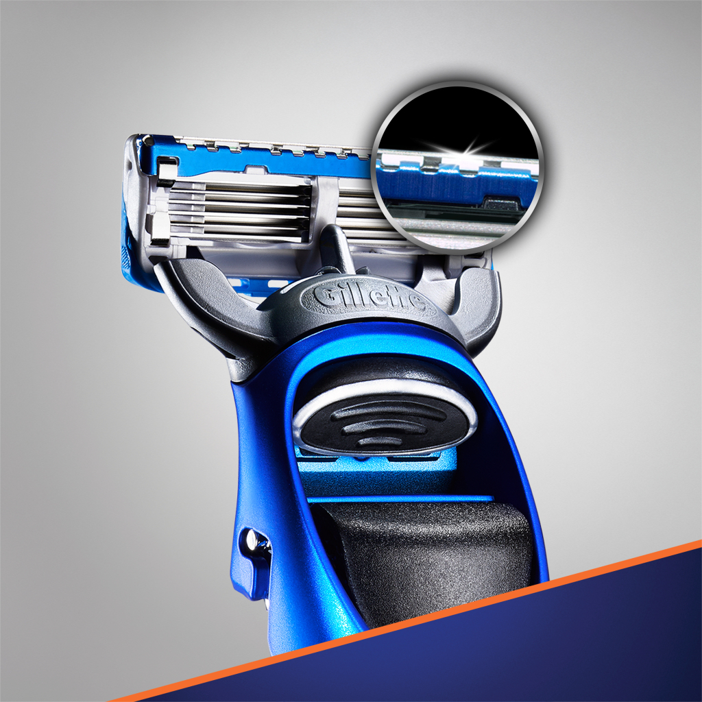 Бритва Gillette Fusion5 ProGlide Styler з 1 картриджем ProGlide Power + 3 насадки для моделювання бороди і вусів (7702018273386) - изображение 3