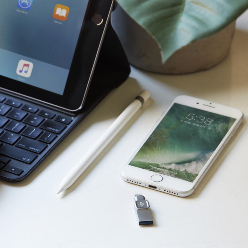 USB флеш накопичувач Kingston 128GB DataTraveler Bolt Duo USB 3.1 Gen.1 / Lightning (C-USB3L-SR128-EN) - зображення 6