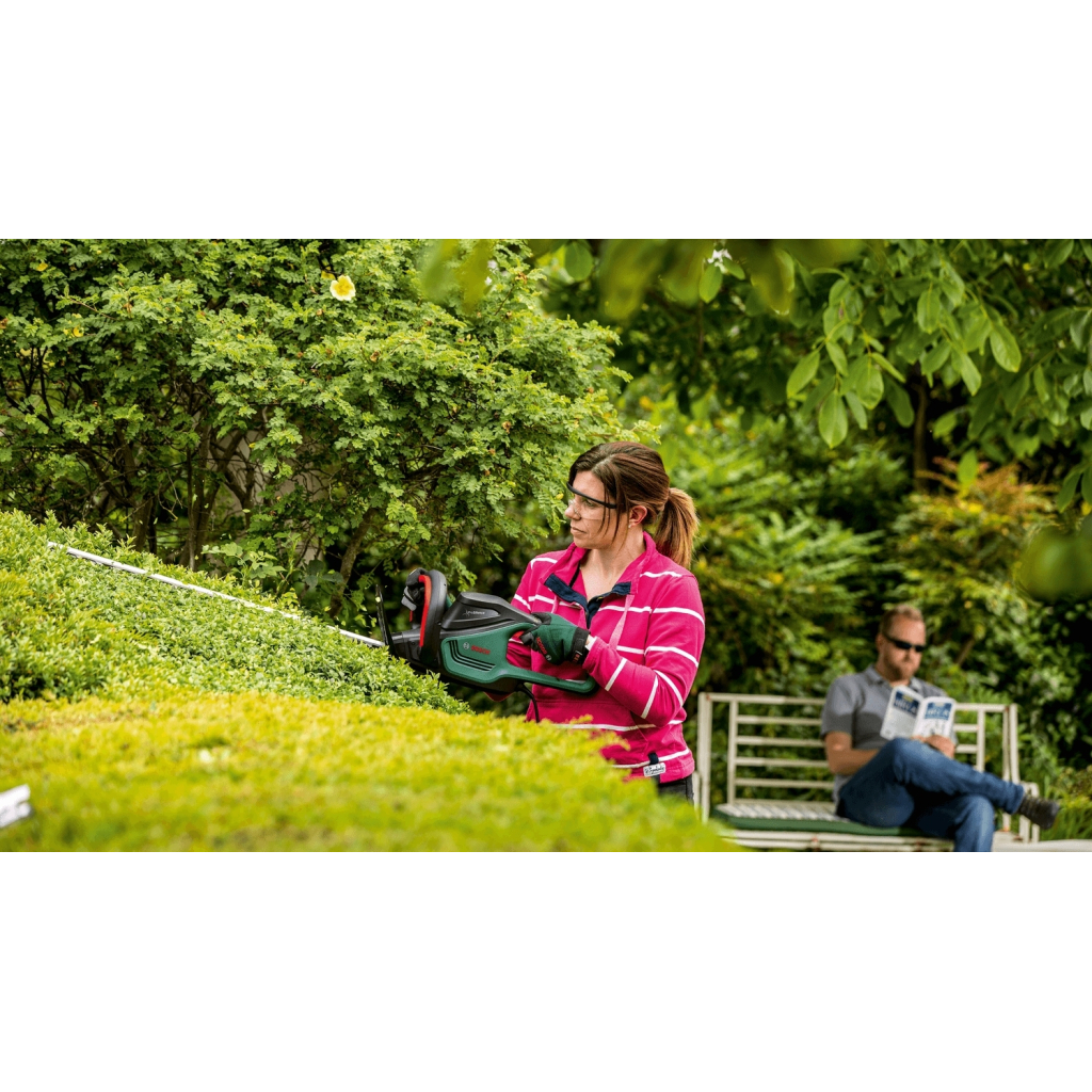 Кущоріз Bosch AdvancedHedgeCut 70 500Вт, 70см, крок різу 34мм, 4.1 кг (0.600.8C0.903) - зображення 5