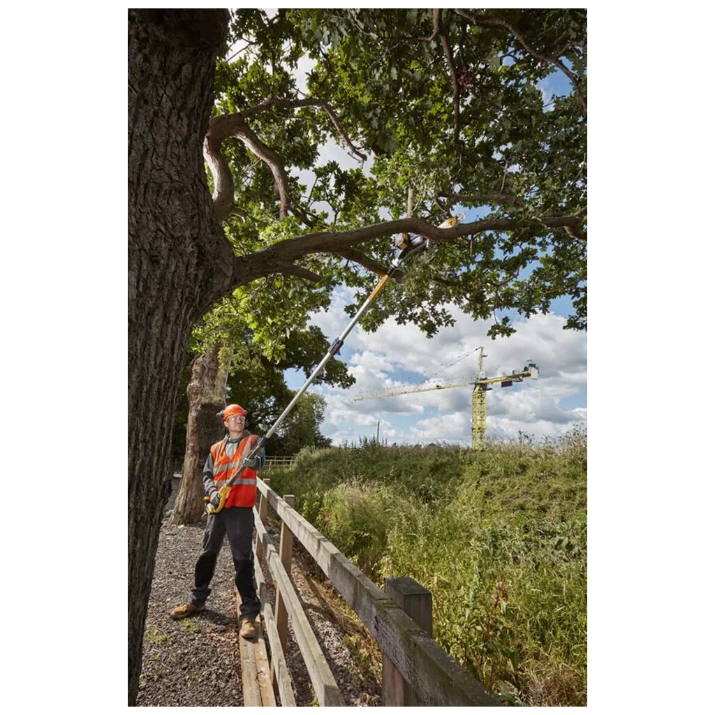 Ланцюгова пила DeWALT висоторіз 18V, довжина шини 20 см, ланцюг OREGON 3/8, (без АКБ та ЗП) (DCMPS567N) - изображение 5